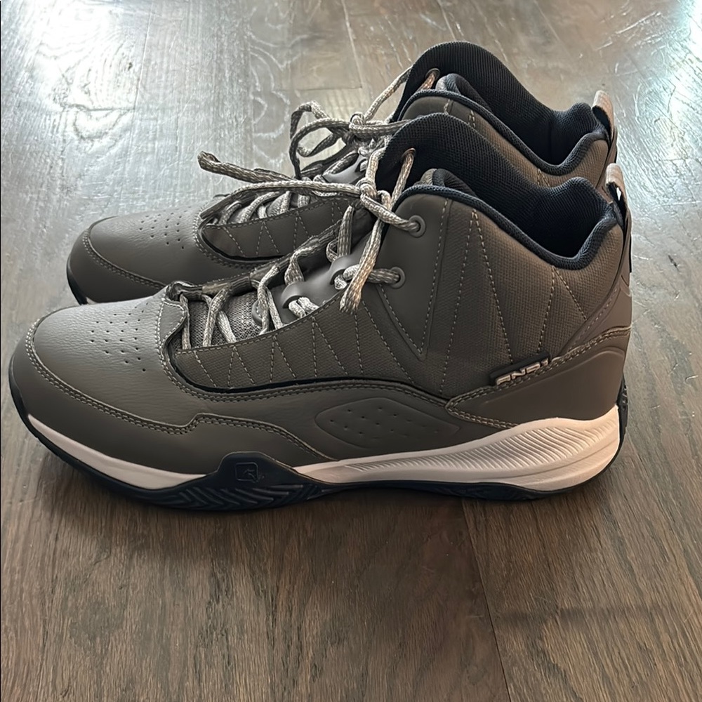 AND1 Men’s High-Top Streetball Basketball Shoes - Men’s Size 13. - Picture 2 of 6